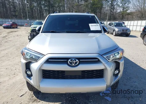 2022 Toyota 4Runner Sr5 из США, поврежденный, VIN JTEEU5JR2N5254173